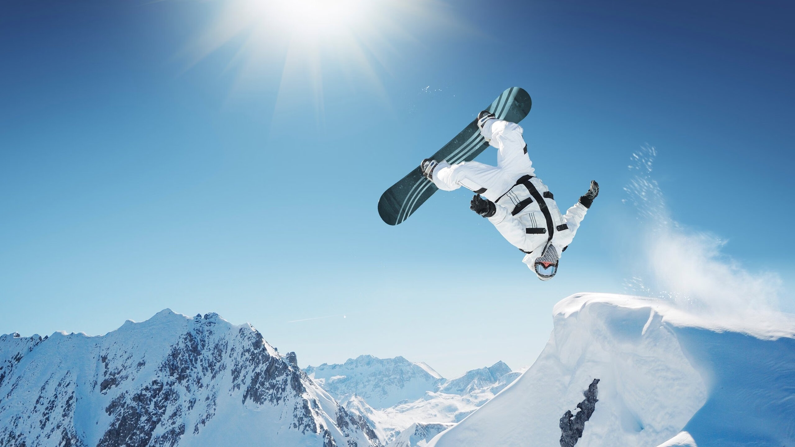 车迷热情：全球F1直播风潮，f1赛车直播全程回放